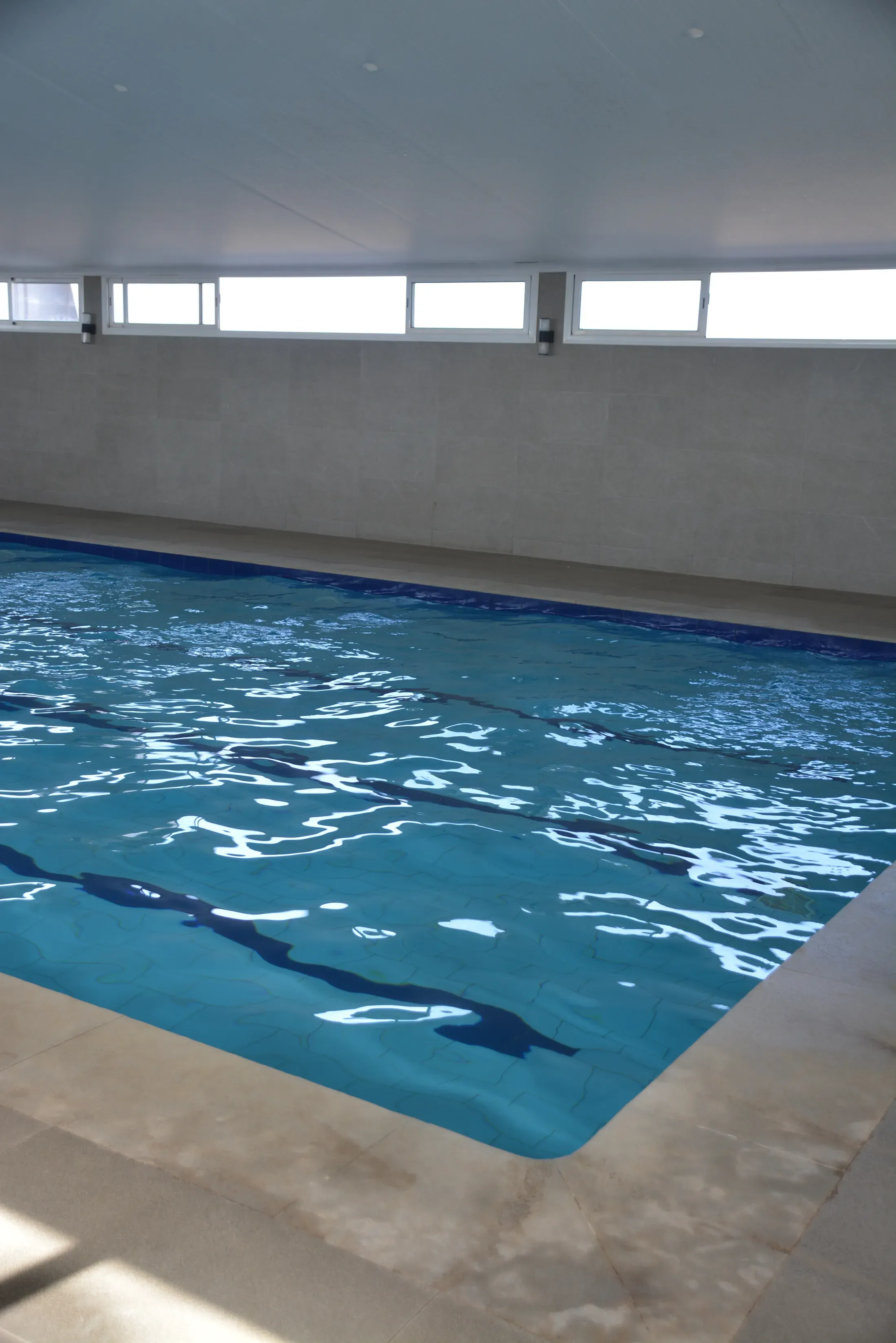 Piscine intérieure à Elite Club (photo 3)